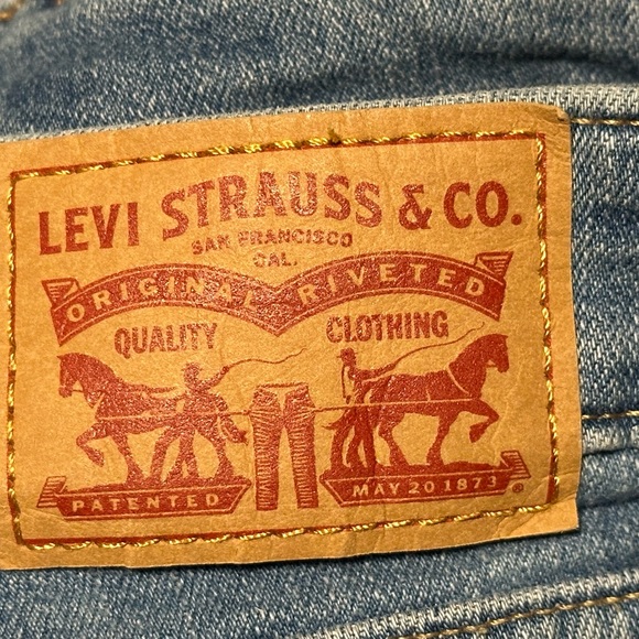 Levi's Blue Denim Jeans - Picture 6 of 7